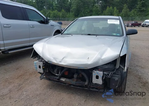 2008 Hyundai Sonata Gls z USA, uszkodzony, nr VIN 5NPET46C08H372734